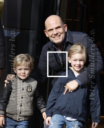 Amsterdam 12 maart 2022
Jaap v Zweden met zijn kleinkinderen aan het winkelen in Amsterdam zuid.