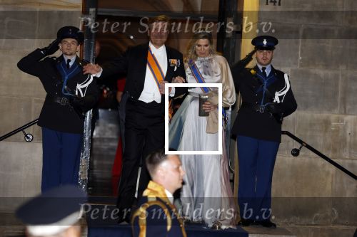 Amsterdam 5 april 2022
Koningin Maxima , Koning Willem Alexander en prinses Beatrix vertrekken na een staatsbanket met de president van India bij het Paleis op de Dam.