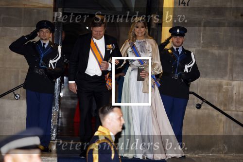 Amsterdam 5 april 2022
Koningin Maxima , Koning Willem Alexander en prinses Beatrix vertrekken na een staatsbanket met de president van India bij het Paleis op de Dam.