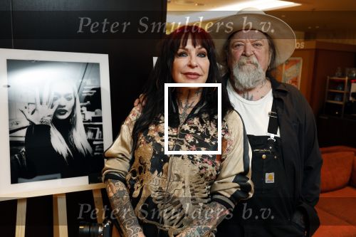 Amsterdam 1 april 2022
Opening expositie Louise Schiffmacher . Henk Schiffmacher was natuurlijk aanwezig.