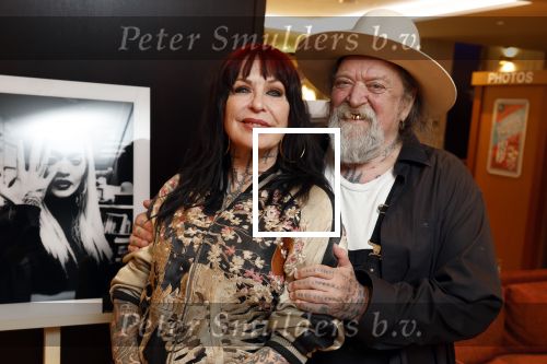 Amsterdam 1 april 2022
Opening expositie Louise Schiffmacher . Henk Schiffmacher was natuurlijk aanwezig.