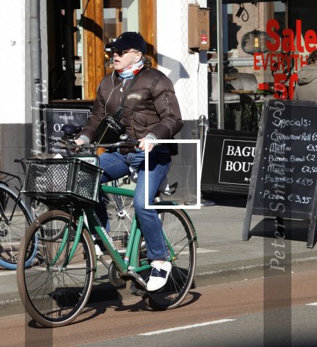 Amsterdam 7 maart 2022
Marc Marie Huybregts op de fiets in Amsterdam zuid.