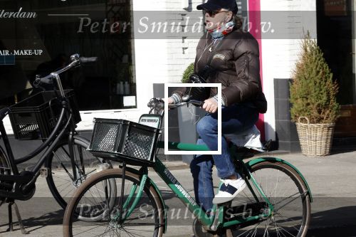 Amsterdam 7 maart 2022
Marc Marie Huybregts op de fiets in Amsterdam zuid.