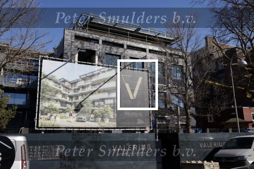 Amsterdam 8 maart 2022
In complex Valerius hebben Marco v Basten en zijn vrouw Liesbeth een appartement gekocht.
