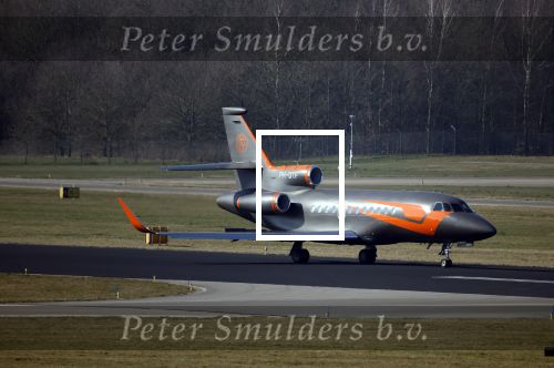 Eindhoven Tilburg 5 maart 2022
Max Verstappen zijn familie en manager Raymond Vermeulen landen met de private Jet van Max op eindhoven Airport . Ze kwamen van ibiza waar ze de verjaardag van Jos Verstappen (50) hebben gevierd. Max had daarna een afspraak in Tilburg.