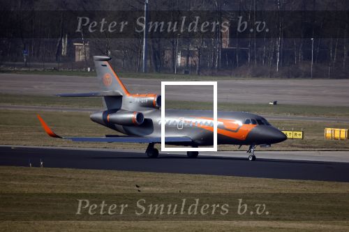Eindhoven Tilburg 5 maart 2022
Max Verstappen zijn familie en manager Raymond Vermeulen landen met de private Jet van Max op eindhoven Airport . Ze kwamen van ibiza waar ze de verjaardag van Jos Verstappen (50) hebben gevierd. Max had daarna een afspraak in Tilburg.