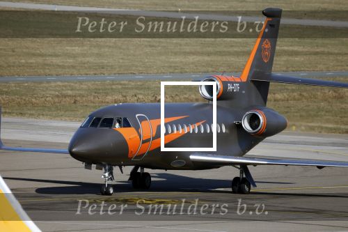 Eindhoven Tilburg 5 maart 2022
Max Verstappen zijn familie en manager Raymond Vermeulen landen met de private Jet van Max op eindhoven Airport . Ze kwamen van ibiza waar ze de verjaardag van Jos Verstappen (50) hebben gevierd. Max had daarna een afspraak in Tilburg.
