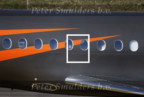 Eindhoven Tilburg 5 maart 2022
Max Verstappen zijn familie en manager Raymond Vermeulen landen met de private Jet van Max op eindhoven Airport . Ze kwamen van ibiza waar ze de verjaardag van Jos Verstappen (50) hebben gevierd. Max had daarna een afspraak in Tilburg.