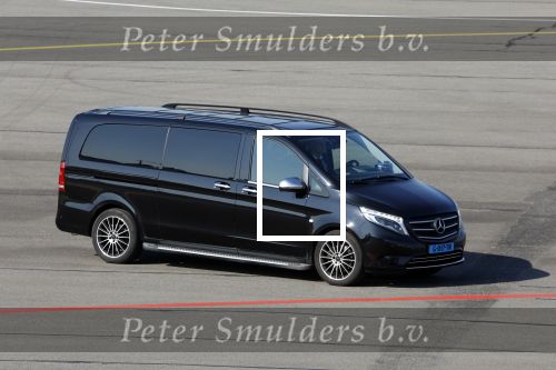 Eindhoven Tilburg 5 maart 2022
Max Verstappen zijn familie en manager Raymond Vermeulen landen met de private Jet van Max op eindhoven Airport . Ze kwamen van ibiza waar ze de verjaardag van Jos Verstappen (50) hebben gevierd. Max had daarna een afspraak in Tilburg.