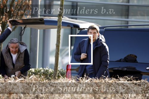 Eindhoven Tilburg 5 maart 2022
Max Verstappen zijn familie en manager Raymond Vermeulen landen met de private Jet van Max op eindhoven Airport . Ze kwamen van ibiza waar ze de verjaardag van Jos Verstappen (50) hebben gevierd. Max had daarna een afspraak in Tilburg.