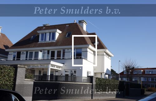 Noordwijk 4 en 5 maart 2022
Maxime Meiland en haar verloofde Leroy hebben een nieuw huis gekocht . Het oude huis is al verkocht.