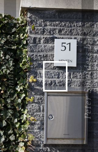 Noordwijk 4 en 5 maart 2022
Maxime Meiland en haar verloofde Leroy hebben een nieuw huis gekocht . Het oude huis is al verkocht.