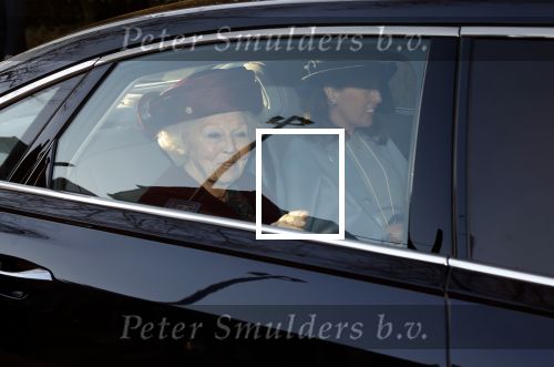 Laren 8 maart 2022
Prinses Beatrix opent een nieuwe gedeelte van het Singer museum in Laren . Prinses Beatrix arriveeert in haar nieuwe verlengde Audi A8 Hybride.