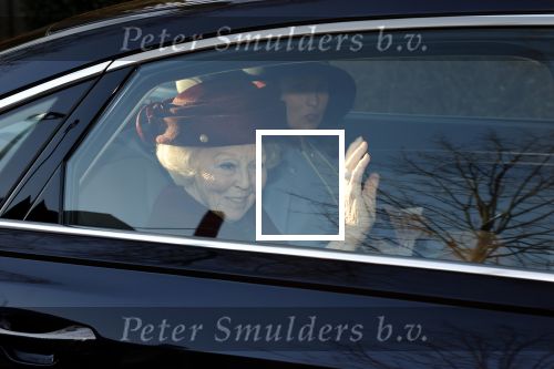 Laren 8 maart 2022
Prinses Beatrix opent een nieuwe gedeelte van het Singer museum in Laren . Prinses Beatrix arriveeert in haar nieuwe verlengde Audi A8 Hybride.