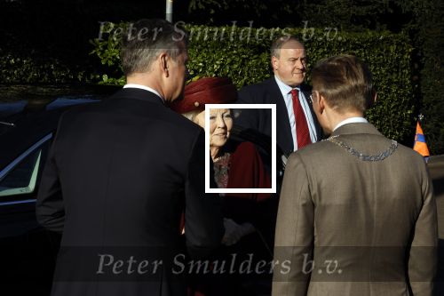Laren 8 maart 2022
Prinses Beatrix opent een nieuwe gedeelte van het Singer museum in Laren . Prinses Beatrix arriveeert in haar nieuwe verlengde Audi A8 Hybride.