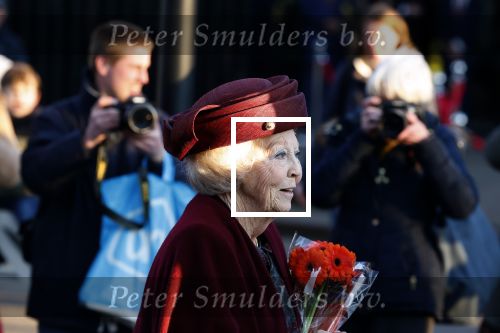 Laren 8 maart 2022
Prinses Beatrix opent een nieuwe gedeelte van het Singer museum in Laren . Prinses Beatrix arriveeert in haar nieuwe verlengde Audi A8 Hybride.