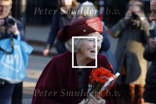 Laren 8 maart 2022
Prinses Beatrix opent een nieuwe gedeelte van het Singer museum in Laren . Prinses Beatrix arriveeert in haar nieuwe verlengde Audi A8 Hybride.
