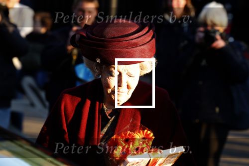 Laren 8 maart 2022
Prinses Beatrix opent een nieuwe gedeelte van het Singer museum in Laren . Prinses Beatrix arriveeert in haar nieuwe verlengde Audi A8 Hybride.
