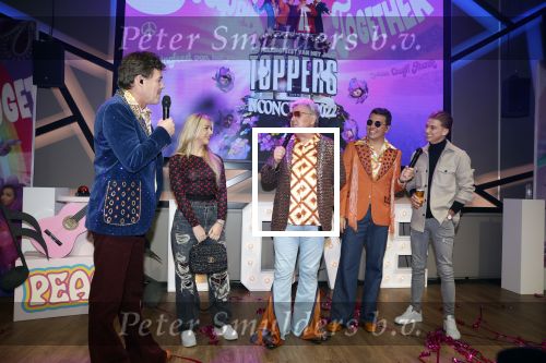 Amsterdam 4 april 2022
Presentatie toppers in de arena.
Aanwezig oa Jan Smit Jeroen v d Boom  en Rene Froger.