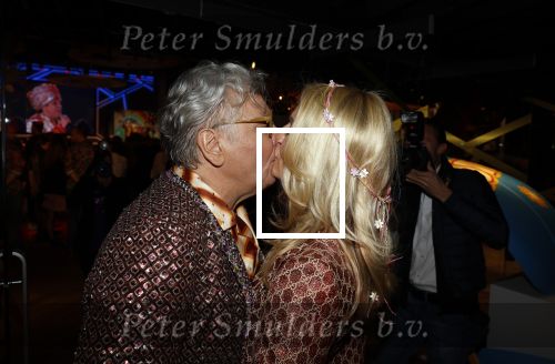 Amsterdam 4 april 2022
Presentatie toppers in de arena.
Aanwezig oa Jan Smit Jeroen v d Boom  en Rene Froger.
Natasja Froger was er ook samen met haar zoons Maxim en Didier . Ook hun kleindochter was aanwezig .