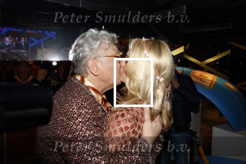 Amsterdam 4 april 2022
Presentatie toppers in de arena.
Aanwezig oa Jan Smit Jeroen v d Boom  en Rene Froger.
Natasja Froger was er ook samen met haar zoons Maxim en Didier . Ook hun kleindochter was aanwezig .