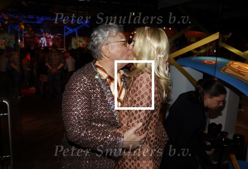 Amsterdam 4 april 2022
Presentatie toppers in de arena.
Aanwezig oa Jan Smit Jeroen v d Boom  en Rene Froger.
Natasja Froger was er ook samen met haar zoons Maxim en Didier . Ook hun kleindochter was aanwezig .
