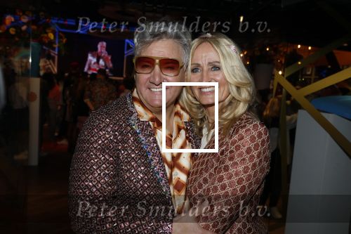 Amsterdam 4 april 2022
Presentatie toppers in de arena.
Aanwezig oa Jan Smit Jeroen v d Boom  en Rene Froger.
Natasja Froger was er ook samen met haar zoons Maxim en Didier . Ook hun kleindochter was aanwezig .
