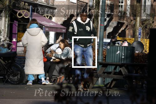 Amsterdam 5 maart 2022
Glennis Grace met de baby van Nienke Plas op de cornelis schuytstraat. Resley Stjeward