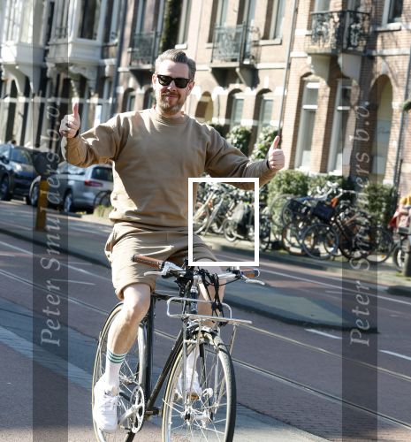 Amsterdam 10 maart 2022
Selwyn Senatori op zijn fiets in Amsterdam zuid