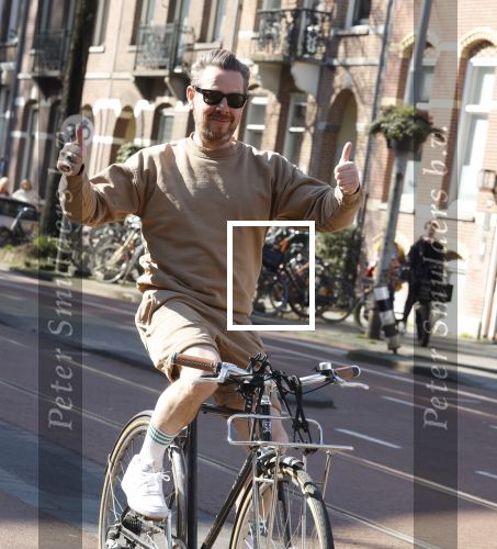Amsterdam 10 maart 2022
Selwyn Senatori op zijn fiets in Amsterdam zuid