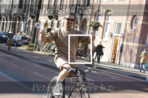 Amsterdam 10 maart 2022
Selwyn Senatori op zijn fiets in Amsterdam zuid