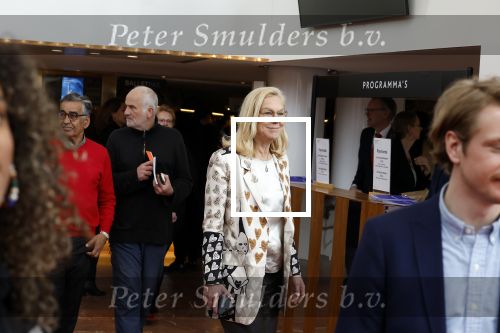 Amsterdam 3 april 2022
Sigrid Kaag en haar man Anis al-Qaq samen bij premiere Nationaal Ballet in de stopera.