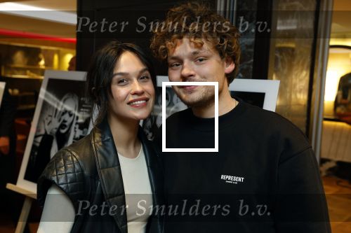 Amsterdam 1 april 2022
Opening expositie Louise Schiffmacher . Henk Schiffmacher was natuurlijk aanwezig. Soy Kroon en Holly Brood
