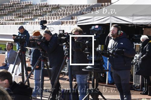 Amsterdam 8 maart 2022
Presentatie concert the streamers in het Olympisch stadion . Aanwezig oa Guus Meeuwis Suzanne en Freek Mc Snelle Maan Frank Lammers Thomas Acda Paul de Munnik Simon Keizer Nick Schilder Roel v Velzen Ronnie Flex Emma Heesters Diggie Dex Kraantje Pappie  Rolf Sanchez  en Paul de Leeuw . Pers