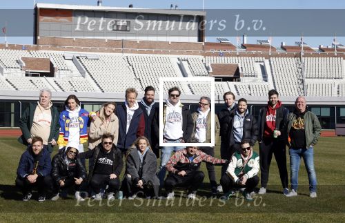 Amsterdam 8 maart 2022
Presentatie concert the streamers in het Olympisch stadion . Aanwezig oa Guus Meeuwis Suzanne en Freek Mc Snelle Maan Frank Lammers Thomas Acda Paul de Munnik Simon Keizer Nick Schilder Roel v Velzen Ronnie Flex Emma Heesters Diggie Dex Kraantje Pappie  Rolf Sanchez  en Paul de Leeuw .