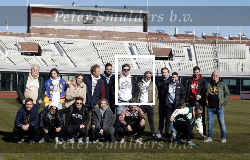 Amsterdam 8 maart 2022
Presentatie concert the streamers in het Olympisch stadion . Aanwezig oa Guus Meeuwis Suzanne en Freek Mc Snelle Maan Frank Lammers Thomas Acda Paul de Munnik Simon Keizer Nick Schilder Roel v Velzen Ronnie Flex Emma Heesters Diggie Dex Kraantje Pappie  Rolf Sanchez  en Paul de Leeuw .