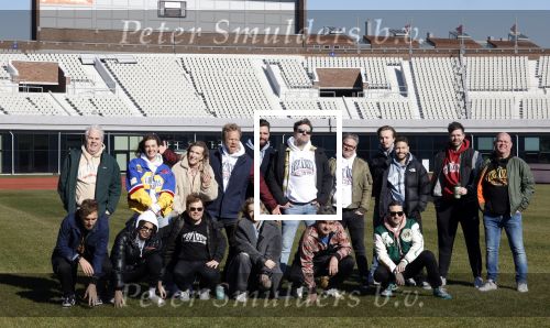Amsterdam 8 maart 2022
Presentatie concert the streamers in het Olympisch stadion . Aanwezig oa Guus Meeuwis Suzanne en Freek Mc Snelle Maan Frank Lammers Thomas Acda Paul de Munnik Simon Keizer Nick Schilder Roel v Velzen Ronnie Flex Emma Heesters Diggie Dex Kraantje Pappie  Rolf Sanchez  en Paul de Leeuw .