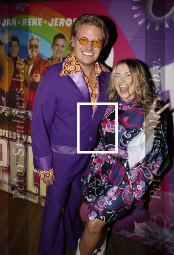 Amsterdam 4 april 2022
Thomas Berge en zijn vriendin Elianne bij presentatie toppers in de arena.
Aanwezig oa Jan Smit Jeroen v d Boom  en Rene Froger