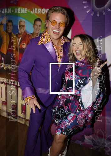 Amsterdam 4 april 2022
Thomas Berge en zijn vriendin Elianne bij presentatie toppers in de arena.
Aanwezig oa Jan Smit Jeroen v d Boom  en Rene Froger