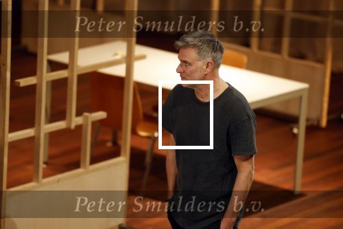 Den Haag 9 maart 2022
Premiere Festen in de koninklijke schouwburg van Den haag. oa in de cast zitten Peter Heerschop Viggo Waas Vincent Croiset Stephanie Louwrier en Maartje v d Wetering