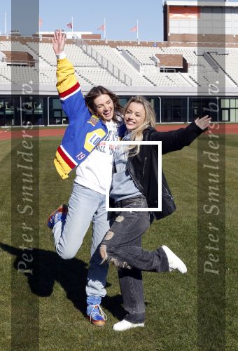 Amsterdam 8 maart 2022
Presentatie concert the streamers in het Olympisch stadion . Aanwezig oa Guus Meeuwis Suzanne en Freek Mc Snelle Maan Frank Lammers Thomas Acda Paul de Munnik Simon Keizer Nick Schilder Roel v Velzen Ronnie Flex Emma Heesters Diggie Dex Kraantje Pappie  Rolf Sanchez  en Paul de Leeuw .