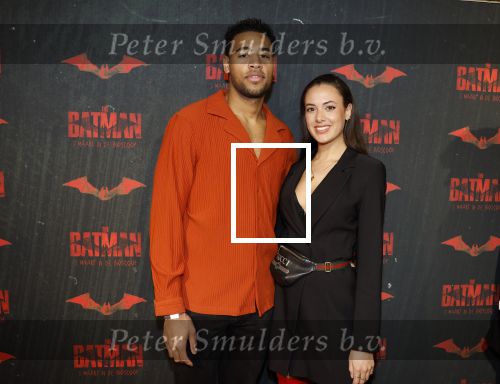 Amsterdam 28 februari 2022
Premiere Batman in Pathe Arena .
Zoe Ivory met vriend Julius Clay v Sauers