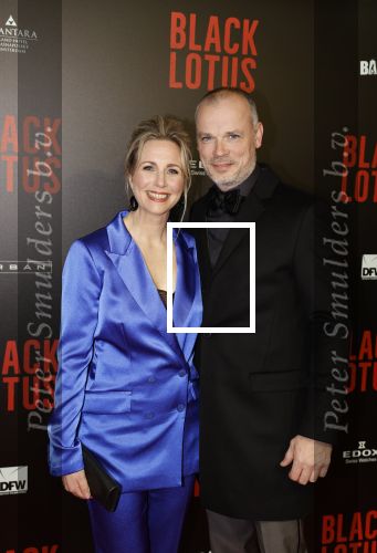 Amsterdam 10 april 2023
Premiere Black Lotus in Tuschinski met Rico Verhoeven in de hoofdrol.
Alexandra Alphenaar met partner