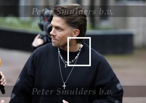 Hilversum 6 april 2023
Andre Hazes verlaat het pand van talpa/radio538 met Djarno Hofland Riccardo Klaverdijk Jaap Hilhorst en documentairemaakster Cheeru Mampaey.
Hij staat Aran Bade van RTL Boulevard te woord.