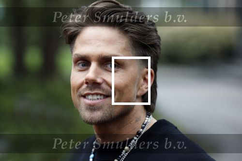 Hilversum 6 april 2023
Andre Hazes verlaat het pand van talpa/radio538 met Djarno Hofland Riccardo Klaverdijk Jaap Hilhorst en documentairemaakster Cheeru Mampaey.
Hij staat Aran Bade van RTL Boulevard te woord.