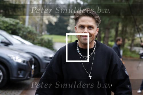 Hilversum 6 april 2023
Andre Hazes verlaat het pand van talpa/radio538 met Djarno Hofland Riccardo Klaverdijk Jaap Hilhorst en documentairemaakster Cheeru Mampaey.
Hij staat Aran Bade van RTL Boulevard te woord.
