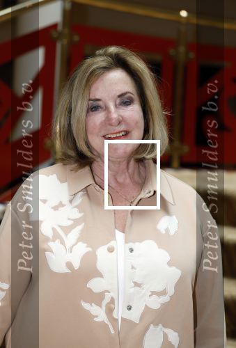 Zeist 26 maart 2023
Hans Kazan viert zijn 70e verjaardag en presenteert zijn boek. Ook krijgt hij een koninklijke onderscheiding in het Figi Theater/Hotel. 
Catherine Keyl