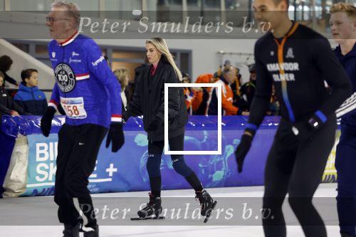 Heerenveen 19 maart 2023
De hollandse 100 in Thialf.  Naomi v d Zwaan en Cheeru Mampaey