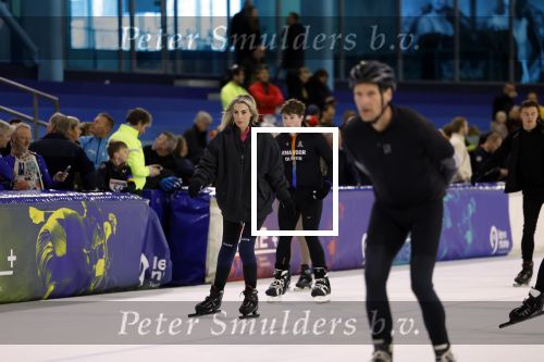 Heerenveen 19 maart 2023
De hollandse 100 in Thialf.  Naomi v d Zwaan en Cheeru Mampaey