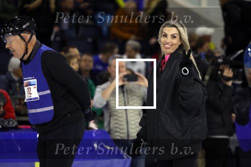 Heerenveen 19 maart 2023
De hollandse 100 in Thialf.  Naomi v d Zwaan en Cheeru Mampaey